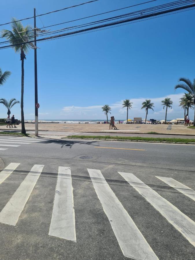 Kitnet Praia Grande Ocian 50 M Da Praia Dış mekan fotoğraf